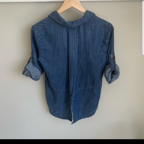 Anthropologie Cloth & Stone Chambray Button Down - Picture 3 of 4